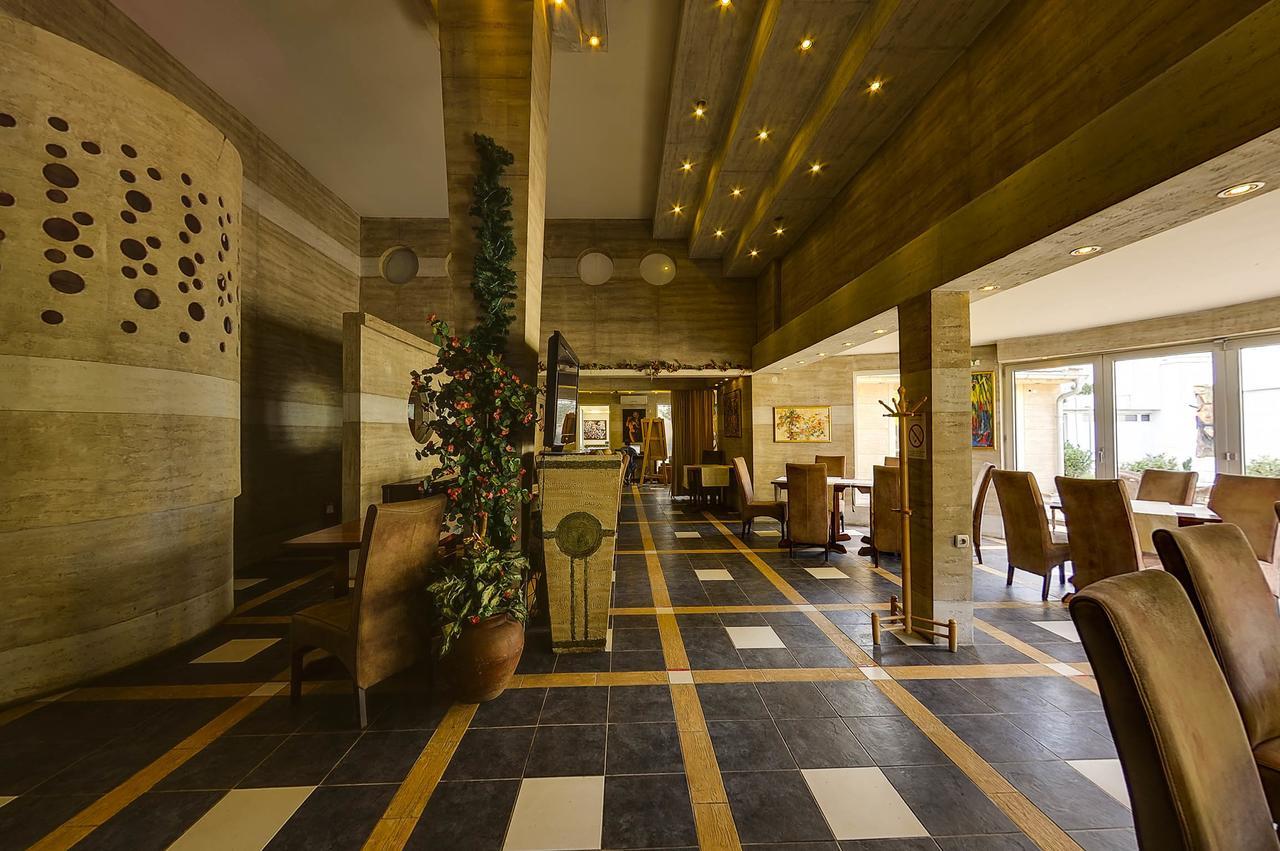 Vila Etna Hotel Ugrinovci  Ruang foto